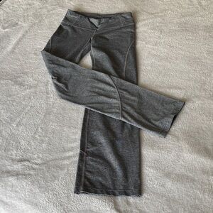Athleta Women's Heather Gray Flare Yoga Pants XS EUC